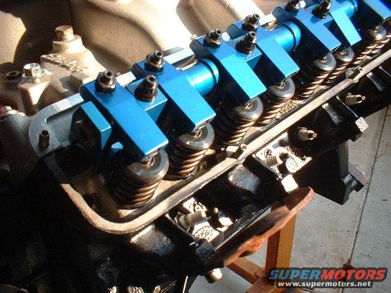 dscf0001.jpg Comp Cams roller rocker arms, HD shafts and billet stands and ARP studs from "Pumpbuilder" aka; Precision Oil Pumps, Clovis, CA. Really good products.