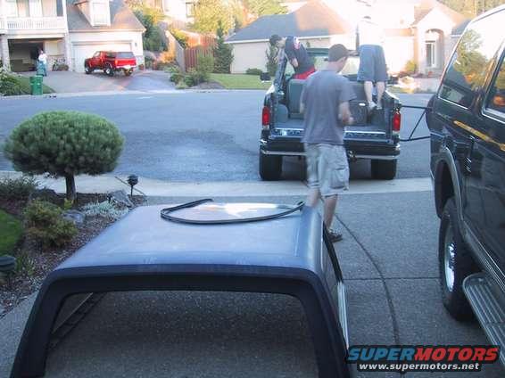 1141411_img.jpg Removing the fiberglass top