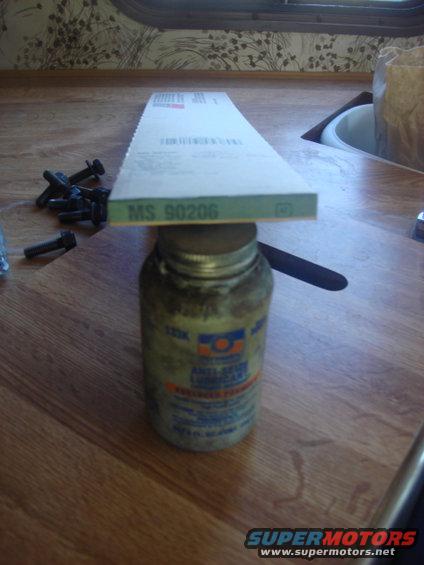 exhaust-fix-18.jpg here is the gasket number.