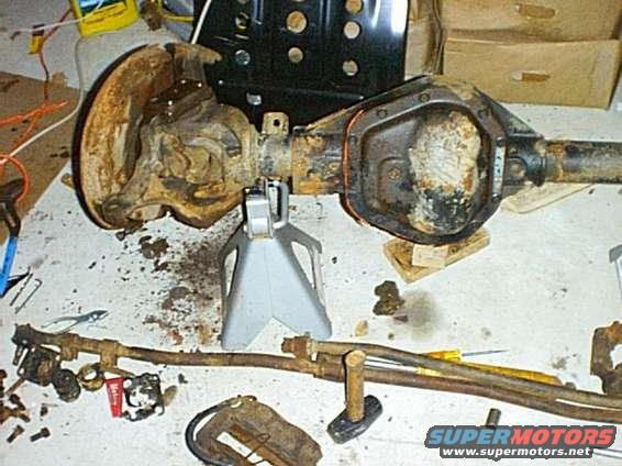 d60_rust_bucket.jpg D60 home from the yard.  