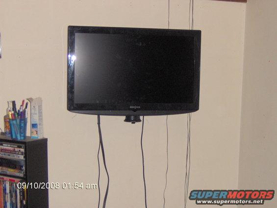 im001048.jpg new tv on the wall