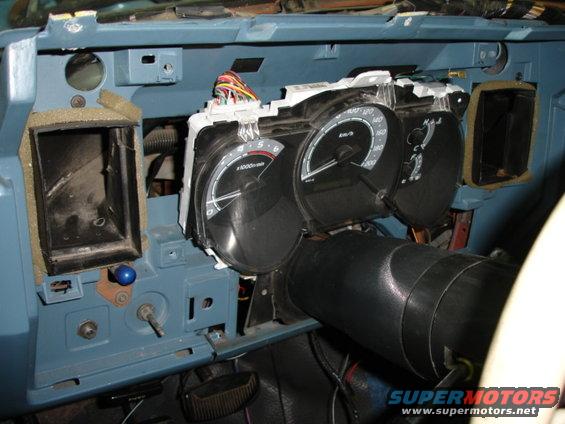 dsc02298.jpg still have to do a custom instrument panel , but I&acute;ll swap the dashboard for a 1987 line...