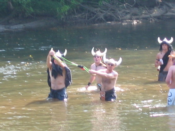2008-riverfest-raft-race-001.jpg 