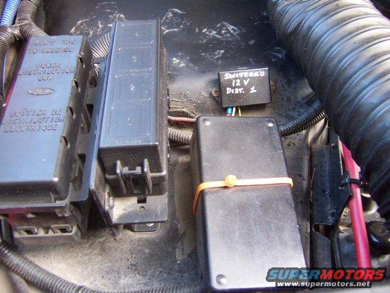 rosie-014.jpg Used the top section of a Radio Shack project box to provide protection from water being sprayed directly on the control components. 