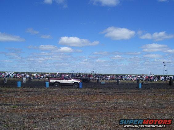 Mud drags in Horace August 2008