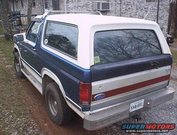 fd820004.jpg New tailgate off of a 1990 Bronco (I got lucky the paint even matched except for the silver on the bottom)