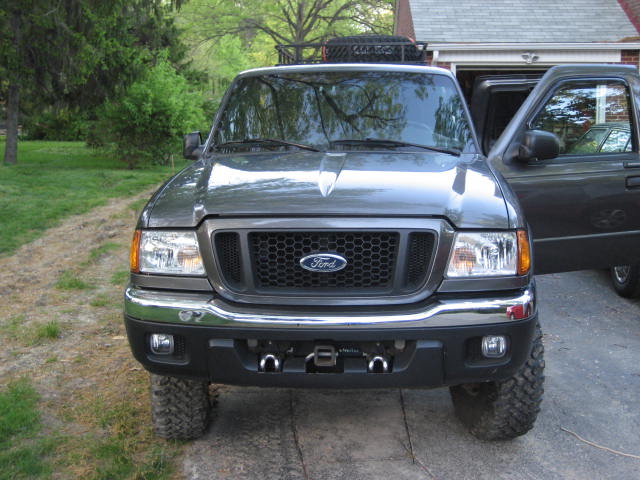 2004 Ford Ranger front view with driver door open