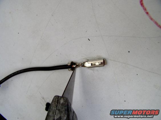 img_0069.jpg Press down with the carpet knife and just pull up on the wire and bend and break the rest of the strands. It's really easy this way.