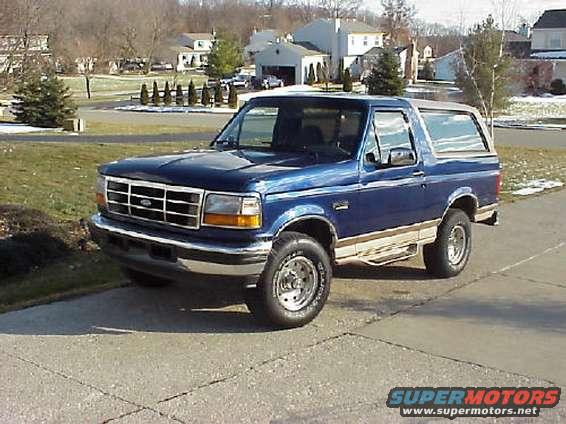 Blue 1996 Ford Bronco 3q-front view