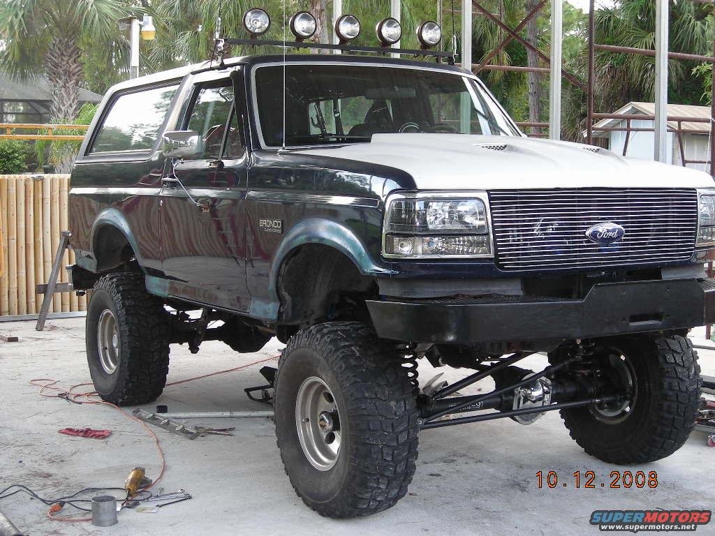 1993 Ford Bronco photo