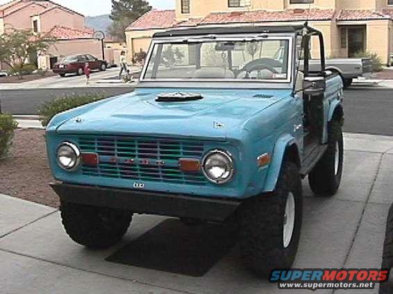Blue 1971 Ford Bronco front quarter view