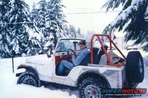 sno4x4.jpg '75 jeep cj5. 6 cyl...welded 4:11's front and rear
33/12.5/15...hard on gas on highway, fun as crap on the trails