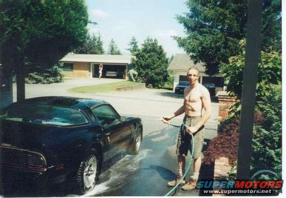 nakidman.jpg my 81 Trans Am, witha transplanted and tweaked 400 poncho, replacing the weak knee'ed 301 turbo set up..sweet ride, t tops...auto..lowered with 16 inch IROC rims