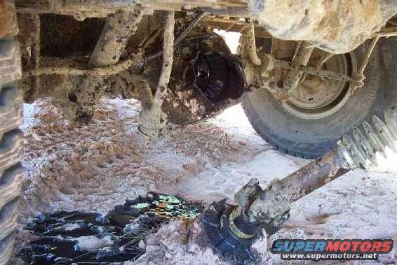 1985 Ford Bronco rear differential and driveshaft damaged