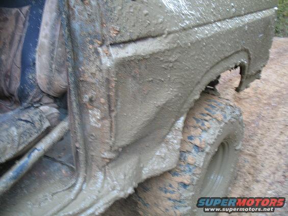 steep mud hole + flex + 38s = Jack's miracle self-clearanceing fenders 