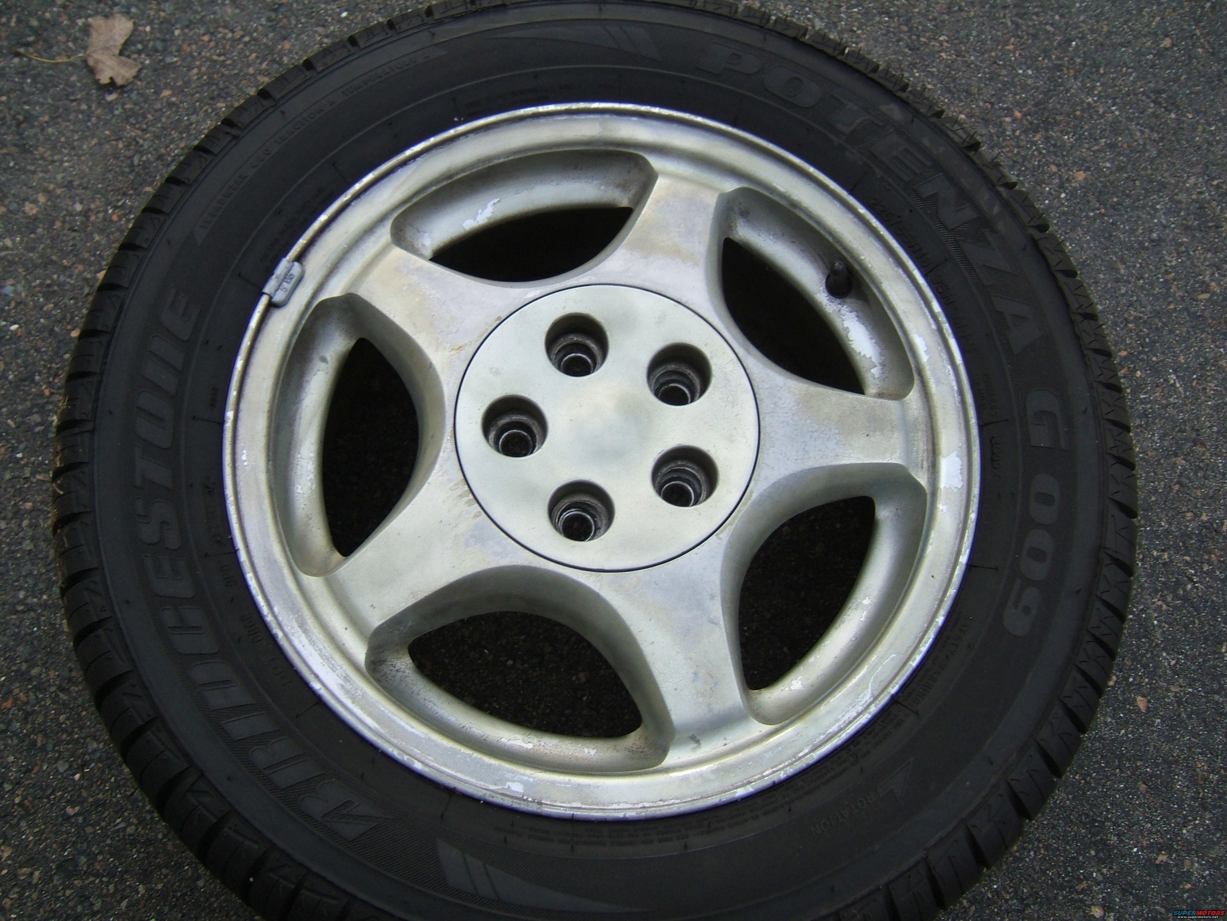 1998 Ford Taurus photo