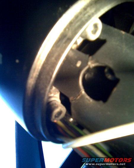 image046.jpg three allen head screws that hold in the metal piece!