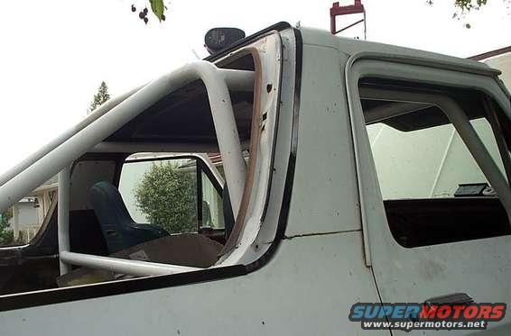 dcp_3623.jpg Brackets all on.