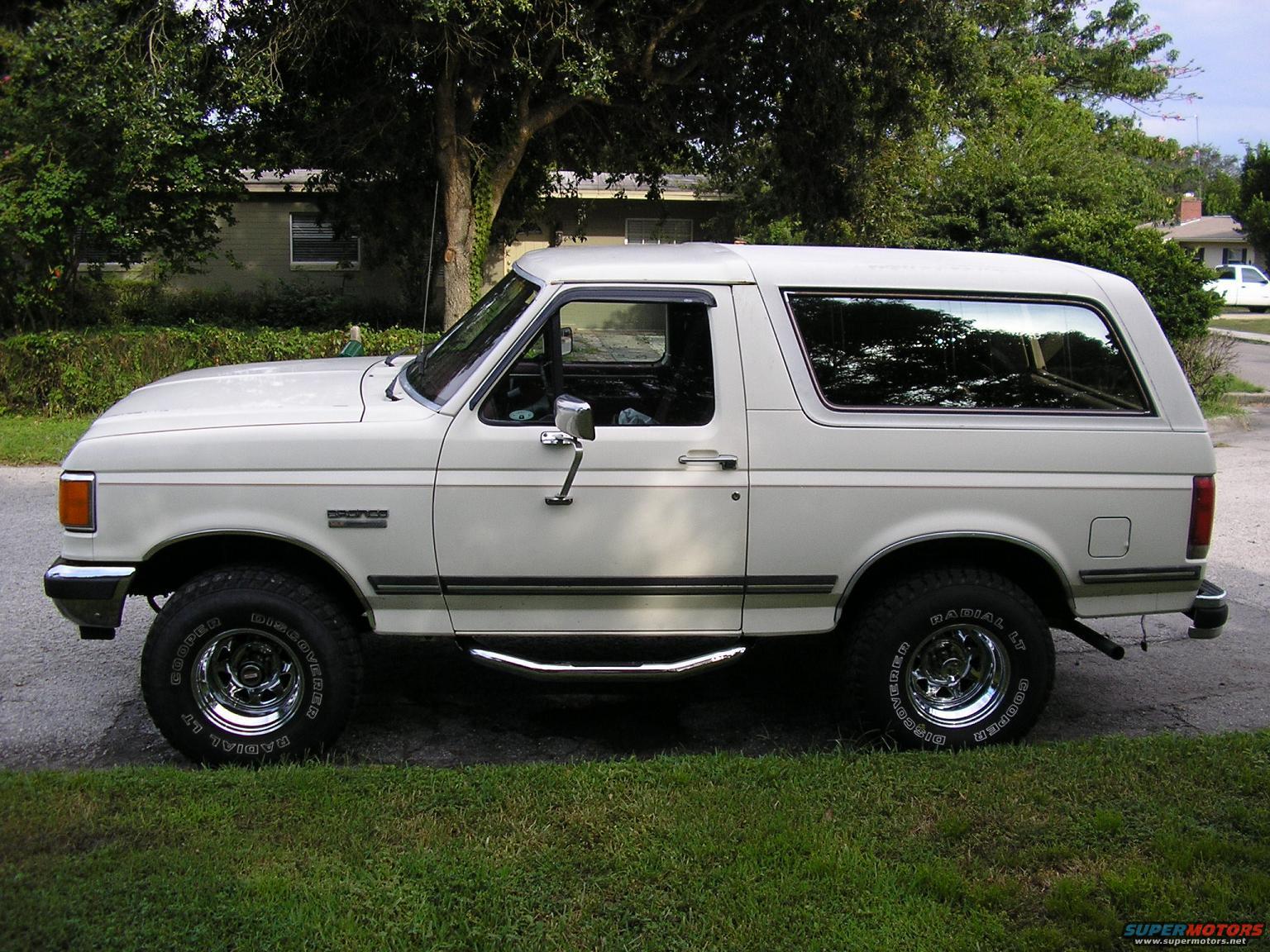 1988 Ford Bronco photo
