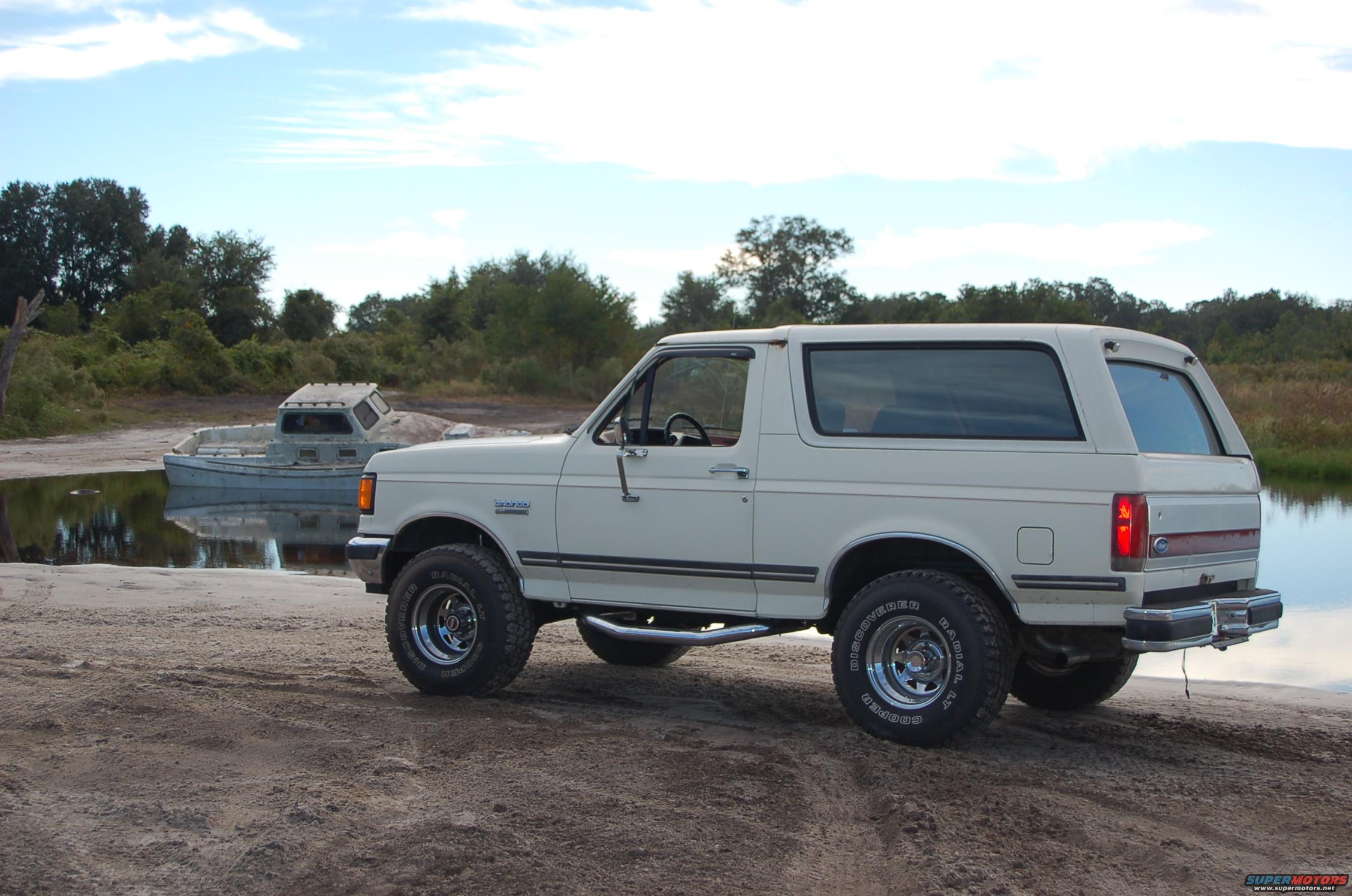 1988 Ford Bronco photo