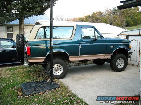 digital-camera-pics-059.jpg after 6 in. lift sitting on 32s