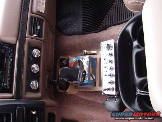 center_console.jpg Center Console