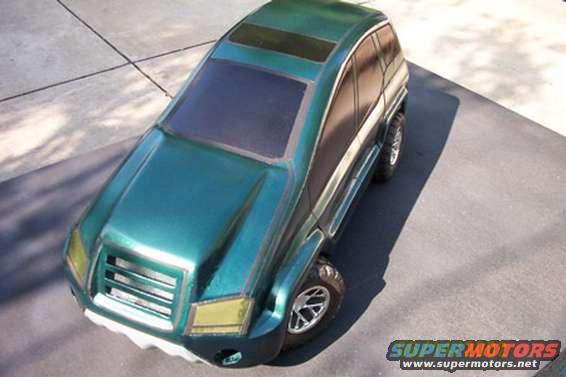 exodus_high_threequarter.jpg The Ford Exodus XLT SUV. Sized to compete with the Dodge Durango. 7 passenger, 6.8L V10, 4WD.