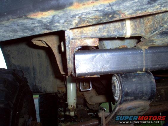 im000134.jpg Notched the passenger side to get that side in there.