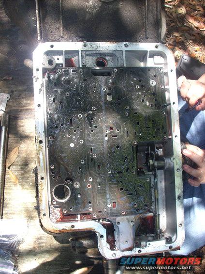 now the seperator plate and 2 gaskets can be removed