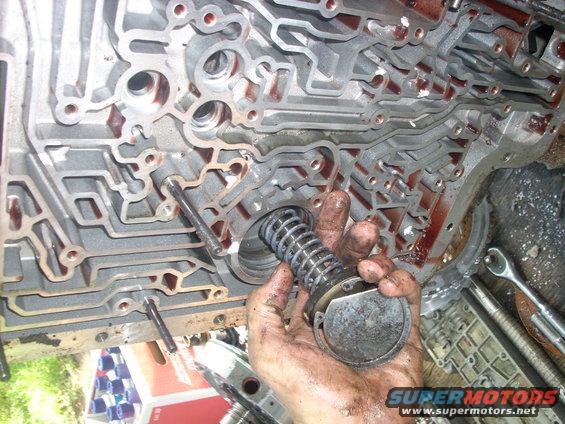 trans27.jpg see just comes right out after the snap ring is removed