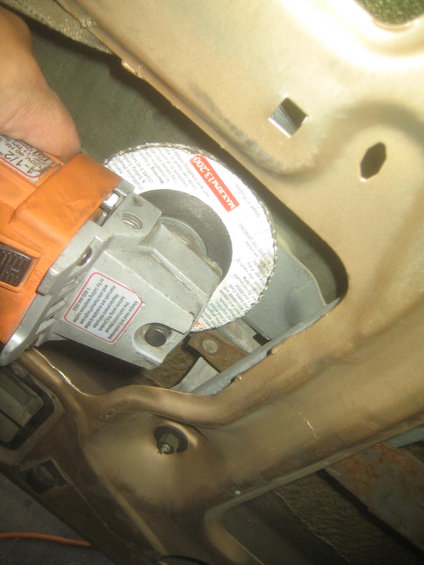 img_8288.jpg Door window removal.