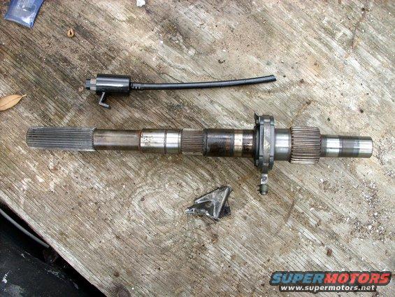 mancase1.jpg this case is garbage.....lots of things wrong