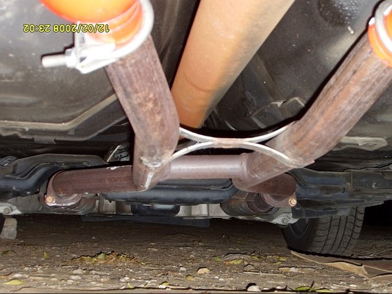 exhaust2.jpg 