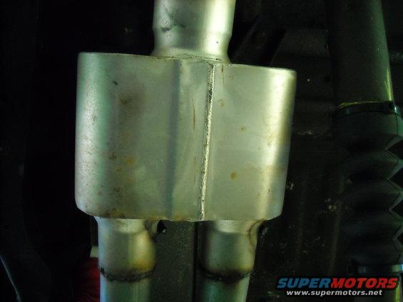 digital-camera-pics-073.jpg single chamber Flowmaster