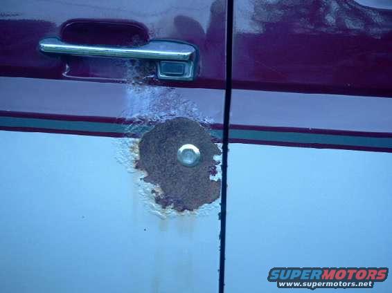 driver_door_lock.jpg 