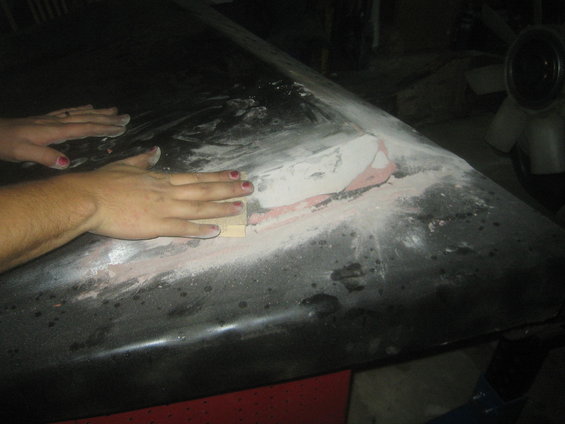 img_8367.jpg The custom hood seem to require constant prep.