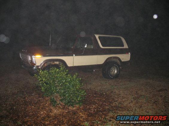 new-old-bronco-001.jpg Sucky night pics!
