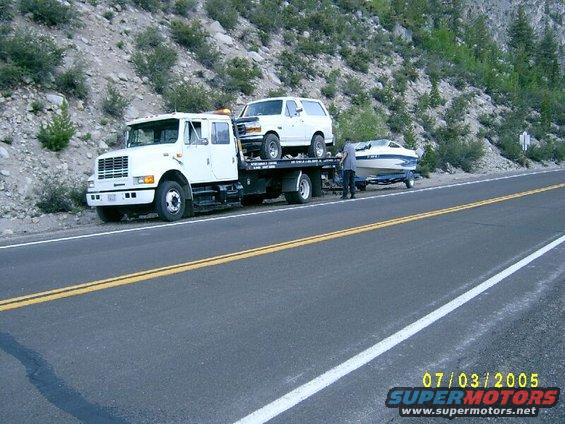 s4200043.jpg lake sabrina pic 2- turns out i had a bad fuel pump also-over 375 miles away from home-kudos to the mechanics/tow service in bishop
