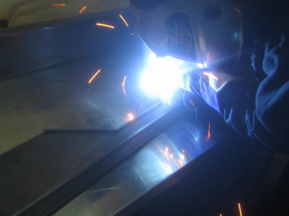 img_8426.jpg almost done with the cross boxing 3 link mount