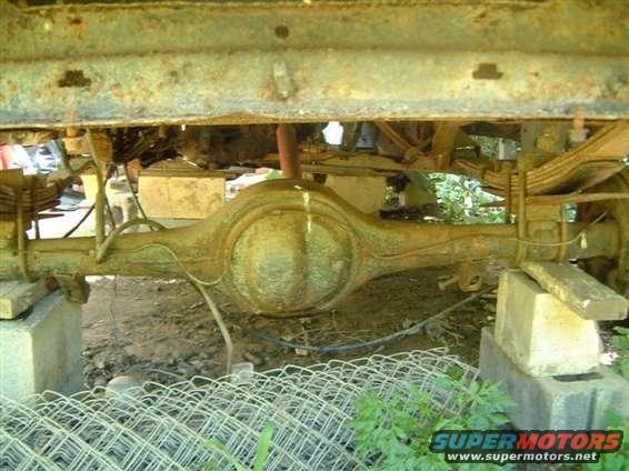 forgotten_broncos_008.jpg Ford 9".  This is definately stronger than the 8.8 in my good bronco.  So this is a definate swap when I go after gears.