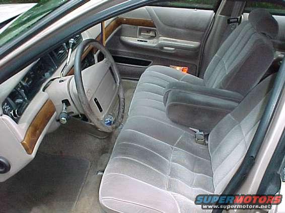 fordinterior.jpg Cloth interior