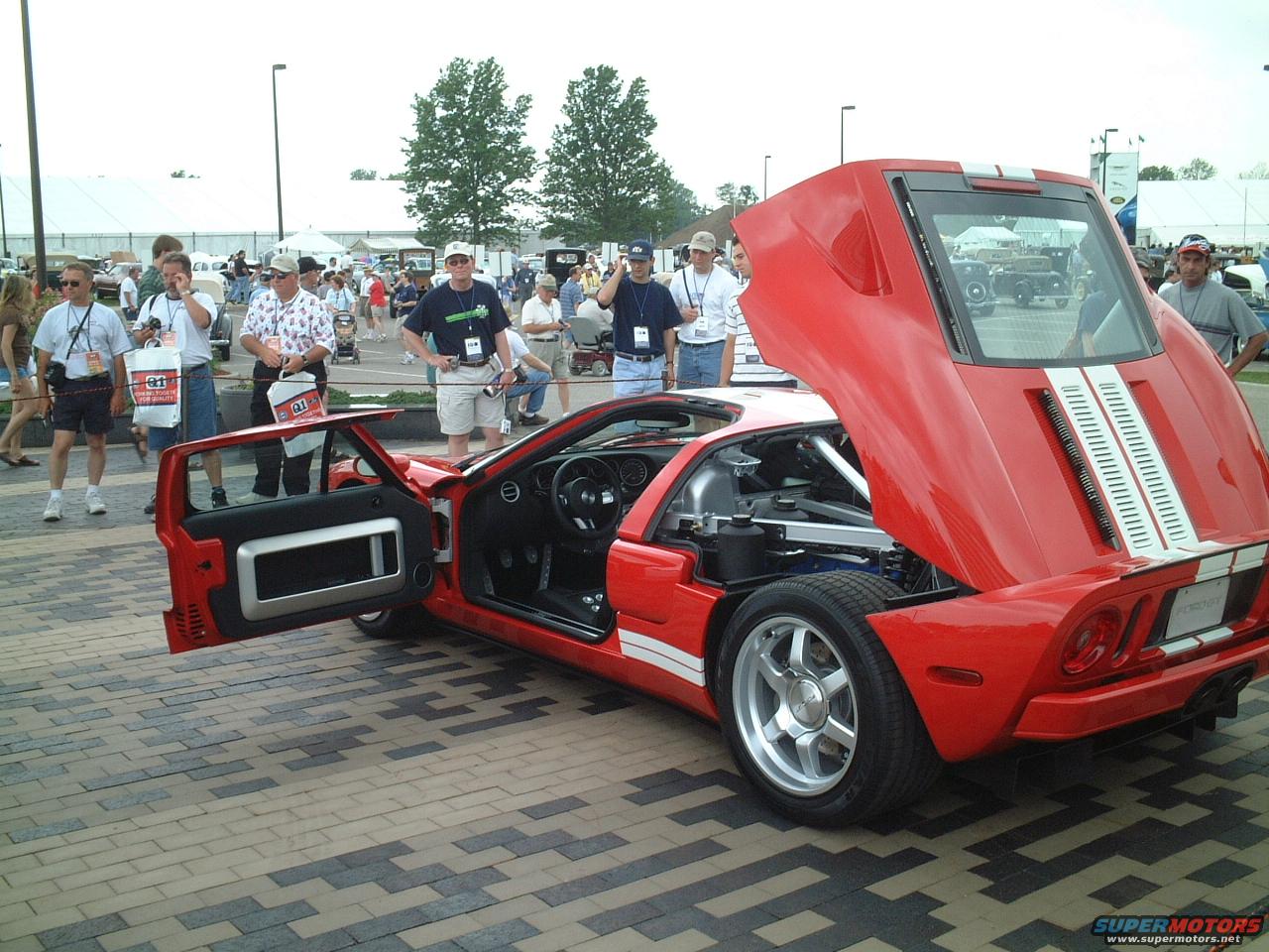 Ford GT