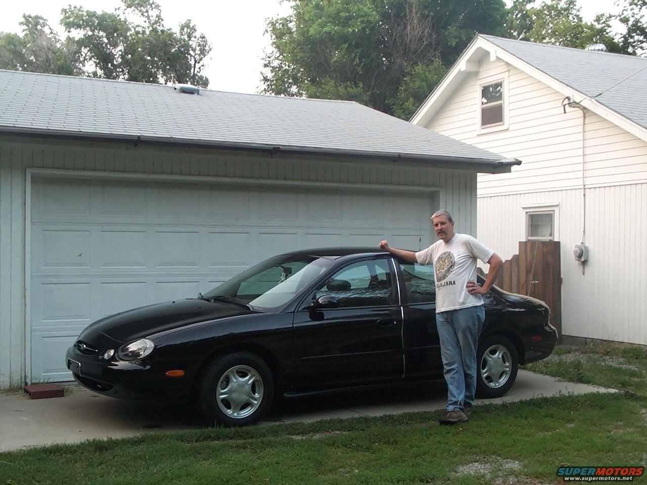 1999 Ford Taurus