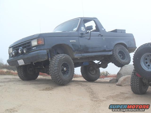 1990 Ford Bronco photo