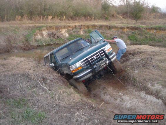 ugly-sweater-2008new-year-09-bronco-stuck-049.jpg 