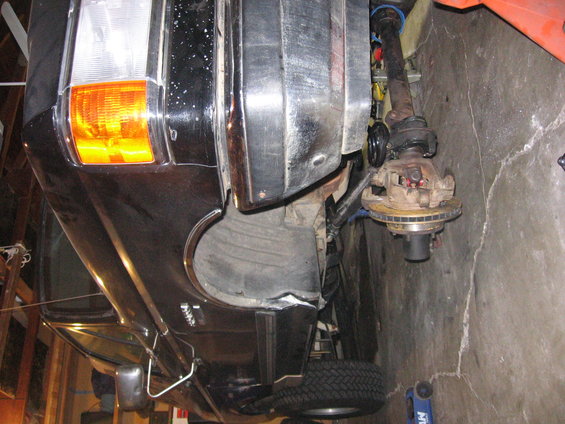 1989 Ford Bronco front wheel assembly and fender