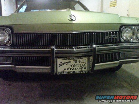 Green 1972 Buick LeSabre front grille and bumper with license plate