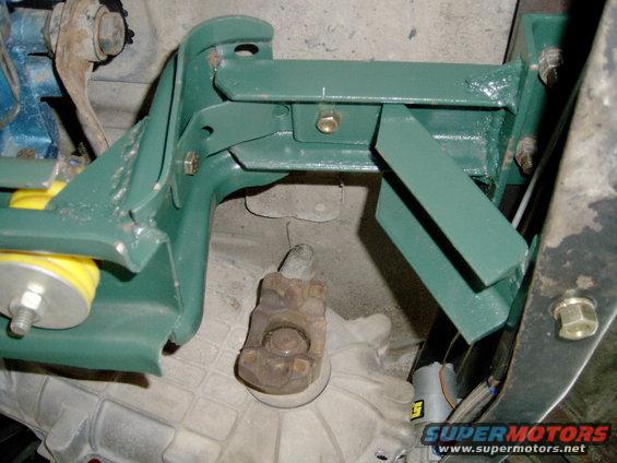 transxmbrmod-001.jpg notched tranny crossmember for front driveshaft