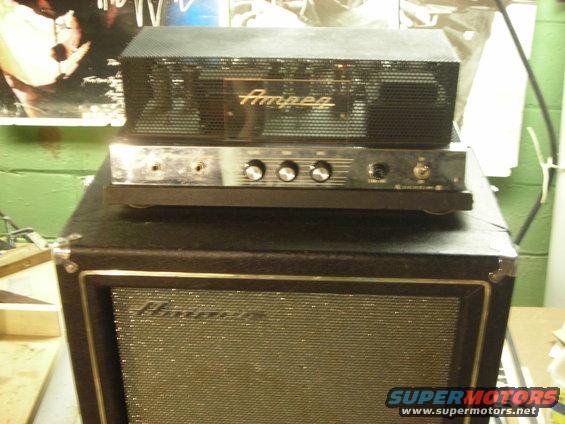 ampeg2.jpg