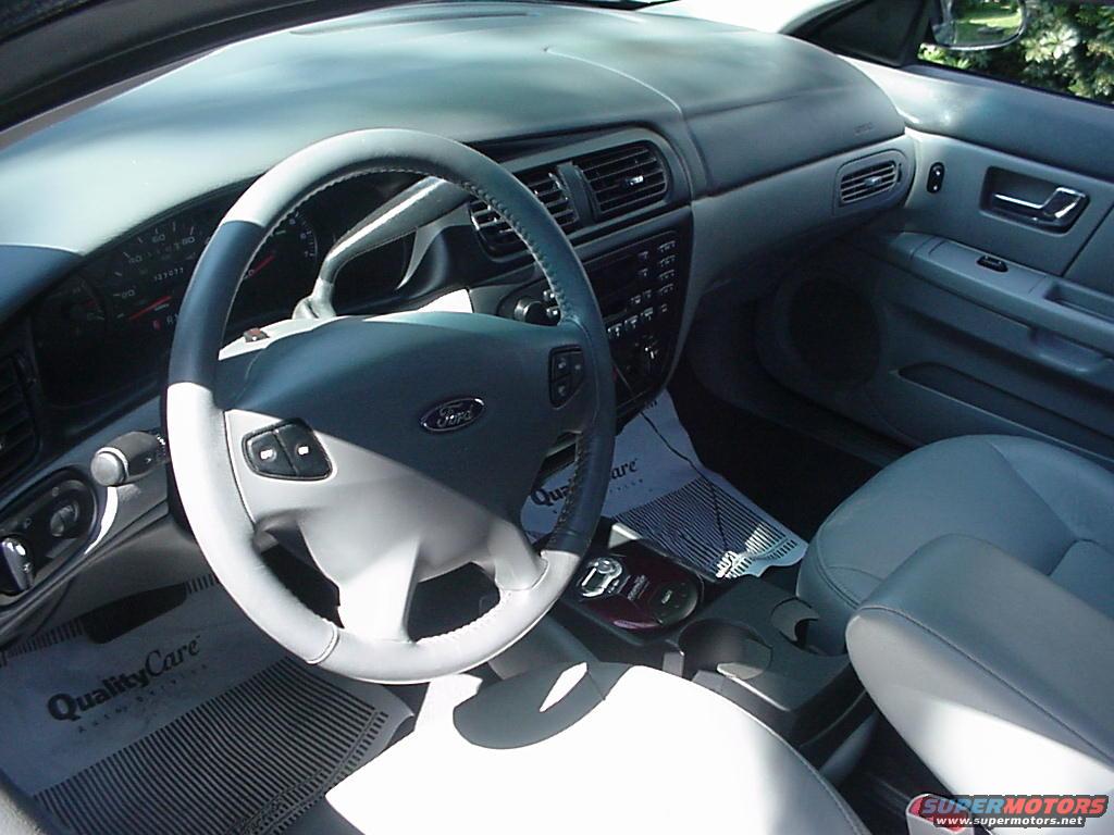 mvc004s.jpg 